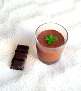 Mousse chocolat & noisette au tofu soyeux (vegan, sans gluten) - Laura  Healthy Vegan