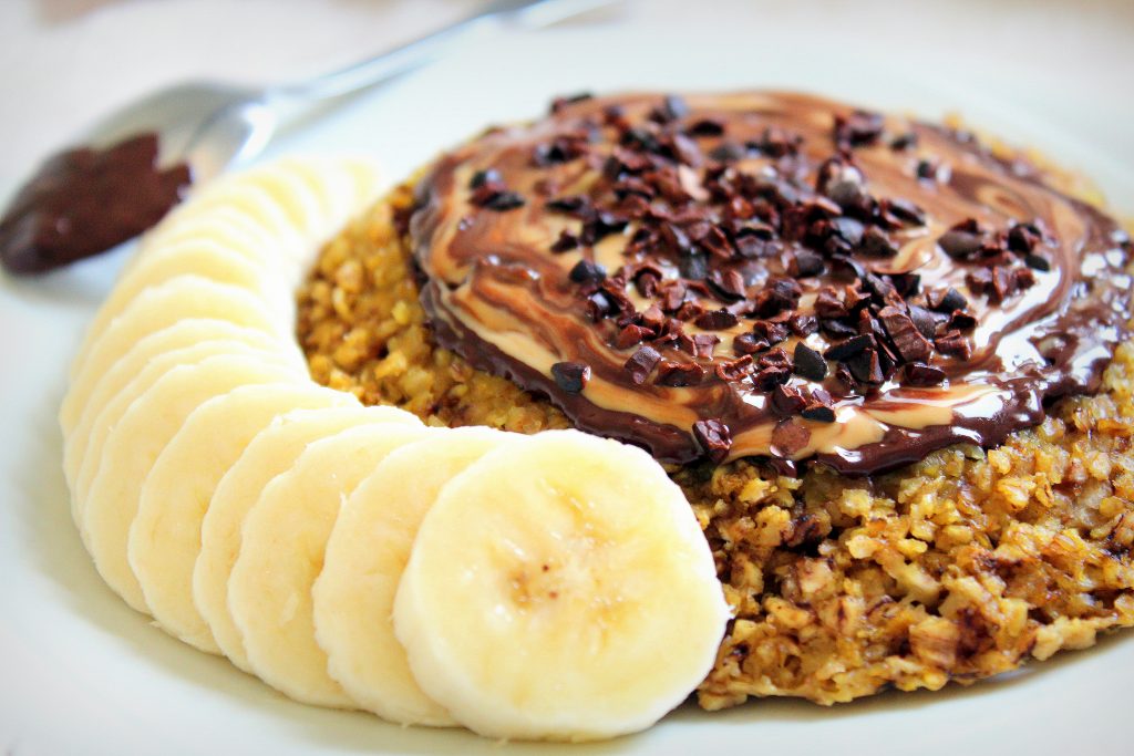 Bowl cake banane chocolat beurre cacahuètes vegan sans gluten sans lactose sans œufs végétarien