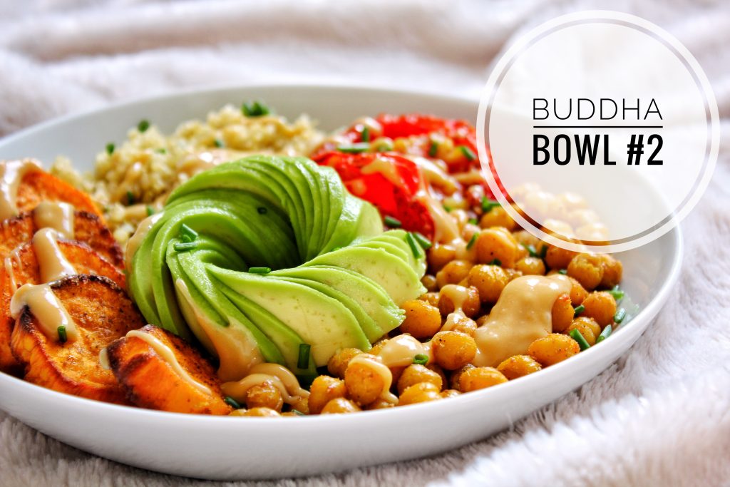 Buddha Bowl patate douce avocat quinoa pois chiches tomate shiro miso sans gluten sans lactose vegan végétarien