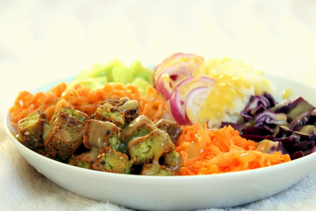 Buddha Bowl tofu ail des ours légumes vegan sans gluten sans lactose végétarien