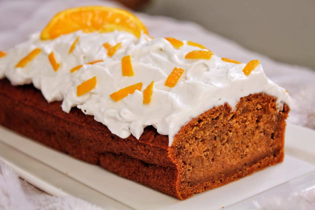 Carrot Cake cannelle gingembre vanille crème fouettée orange vegan végétarien végétalien sans gluten sans lactose sans œufs