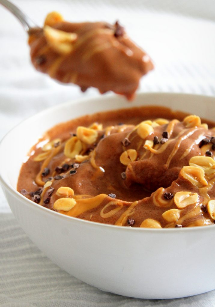 Glace banane nice cream chocolat cacahuètes snickers vegan sans gluten sans lactose sans œufs végétarien