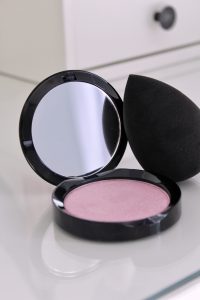 Highlighter rose beauty blender purobio cosmectics vegan naturel cruelty free