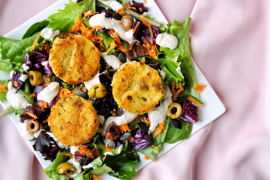 salade de polenta crousti-moelleuse aux olives vegan sans gluten sans lactose végétarien