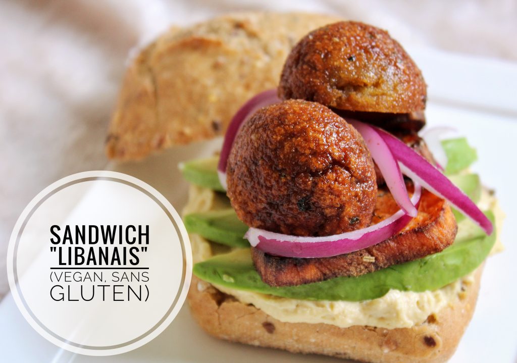 Sandwich vegan sans gluten sans œufs sans lactose libanais houmous falafel avocat oignon rouge patate douce végétarien
